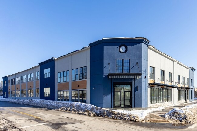 Photo - The Residence at 1555 Elm