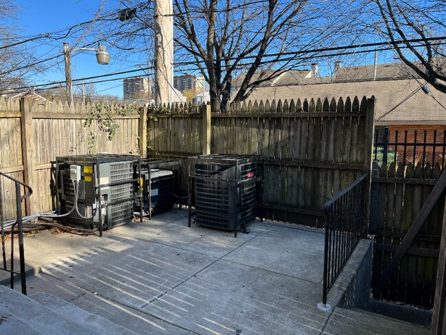 Photo - 2255 N Park Ave Unidad 3A