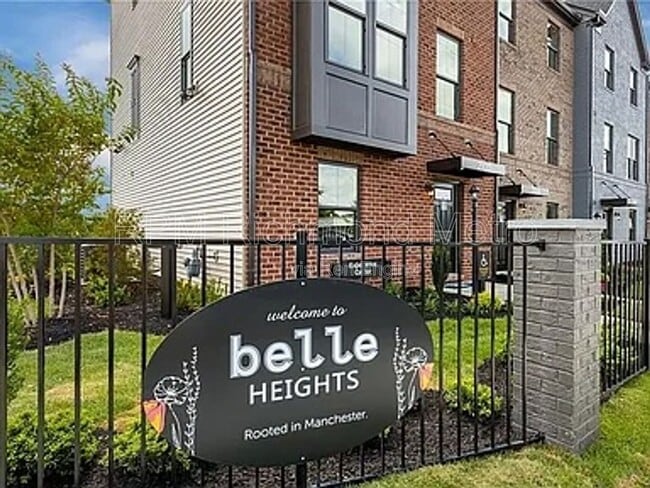 Photo - 2104 Boro Ridge St