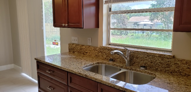 Photo - 419 Caballero Rd