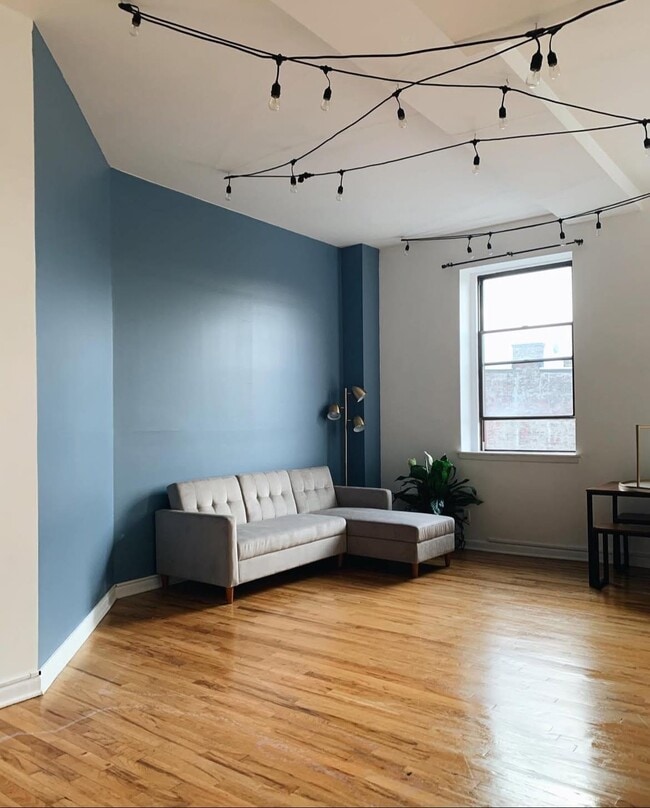 Building Photo - 186 Wayne St Unit 322D Rental