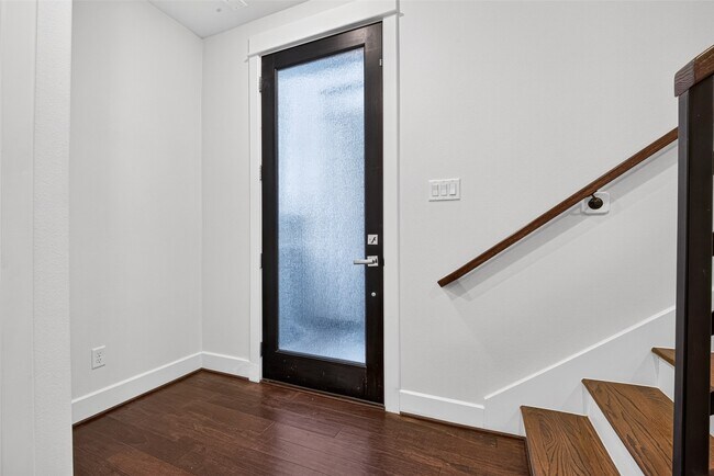 2610 Polk St