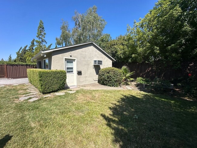 Photo - Studio Home in Desirable West Menlo Park- Walk to Downtown