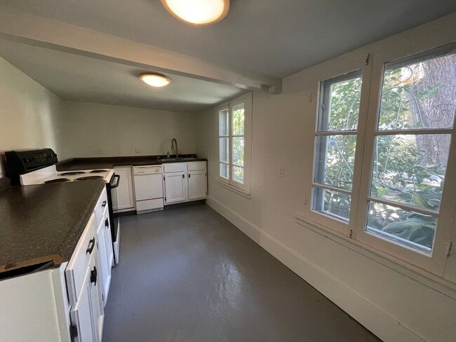 Photo - 1519 Pine St Unit 1519 Pine St #A Lower