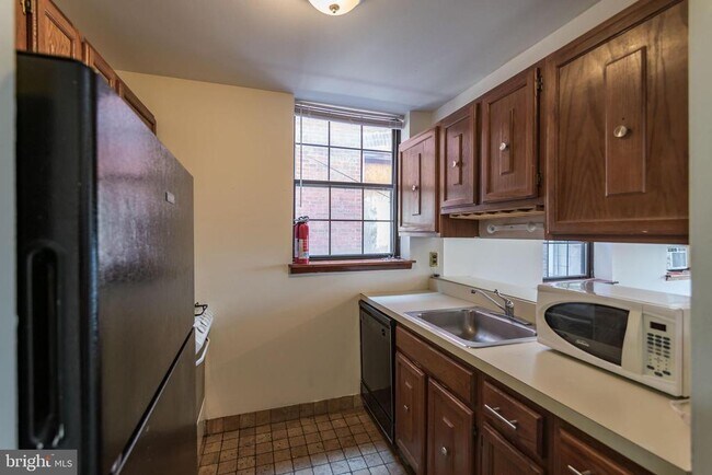 Photo - 830 South St Unit 2R