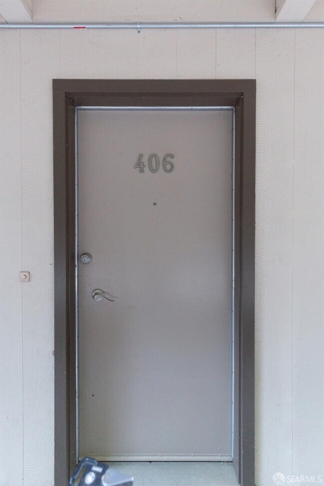 Photo - 646 Corbett Ave