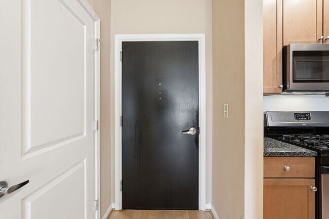 Photo - 309 Holland Ln