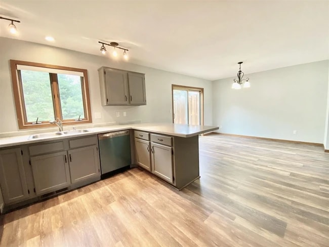 Photo - 152305 Fiddlehead Ln