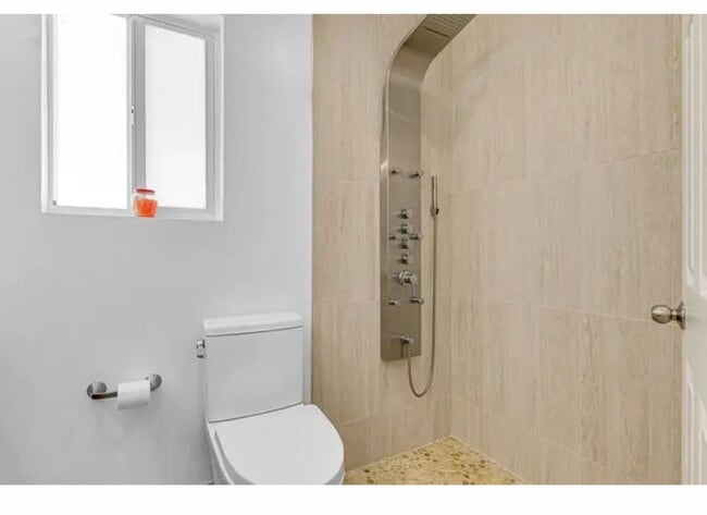 Photo - 4213 Landar Dr N