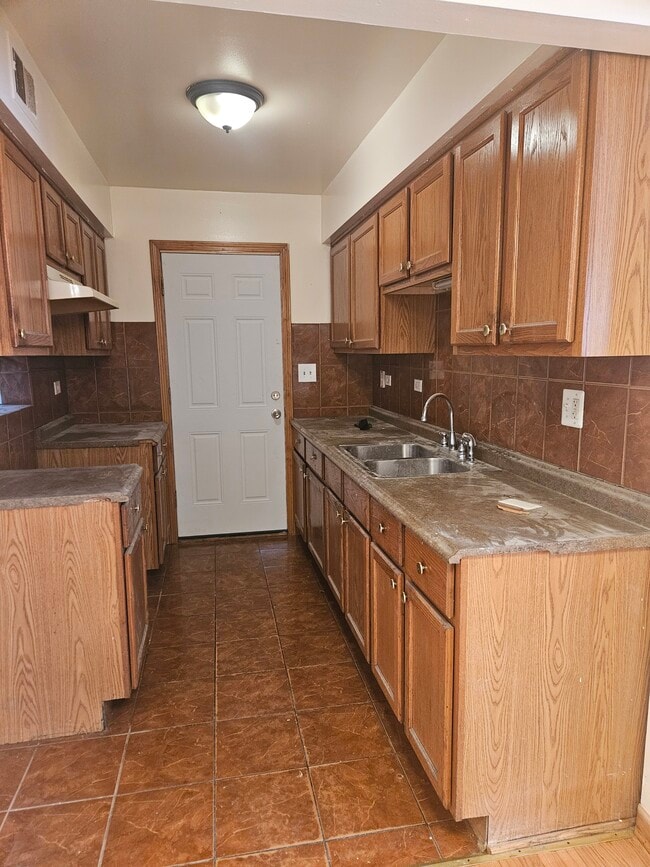 Photo - 8642 S Maryland Ave