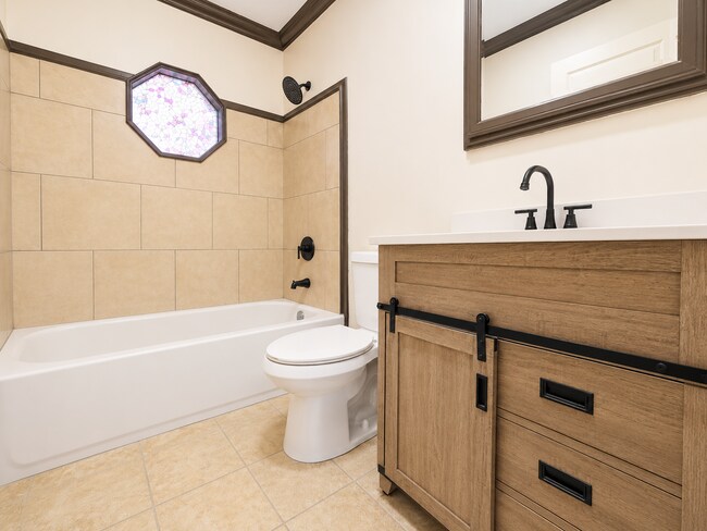 Photo - Fully Renovated - Southend 4 bedroom!
