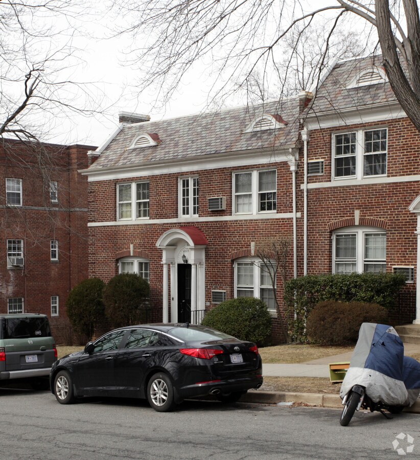 Photo - 4025 Davis Pl NW