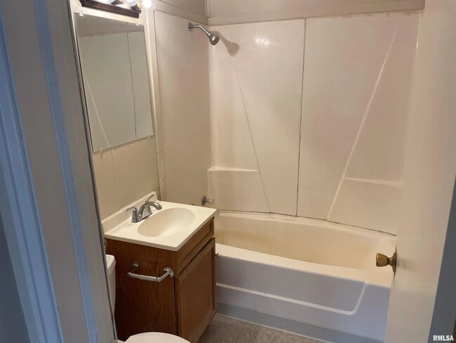 Photo - 2211 N Flora Ave