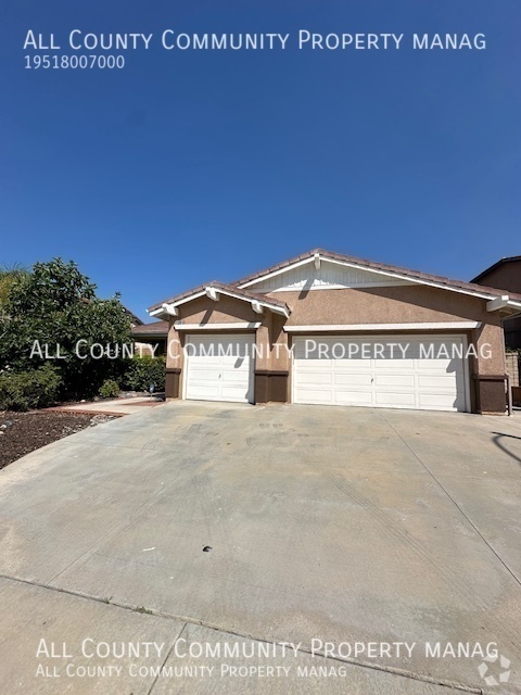 Building Photo - Murrieta Home ~ 3 Bedroom 2 Bath + Home Of...