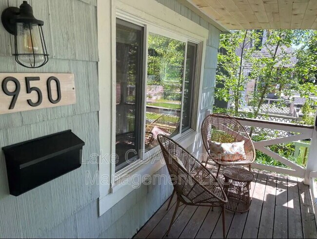 Photo - 950 N 5th St