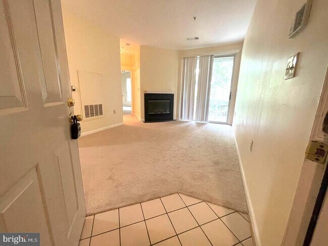 Photo - 2203 Westcourt Ln Unit 202