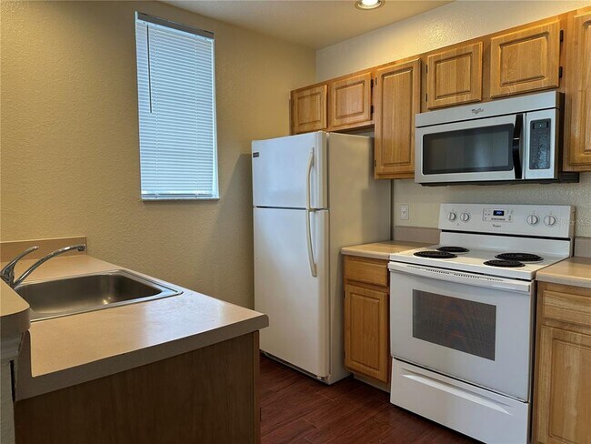 Photo - 4009 Venetian Bay Dr