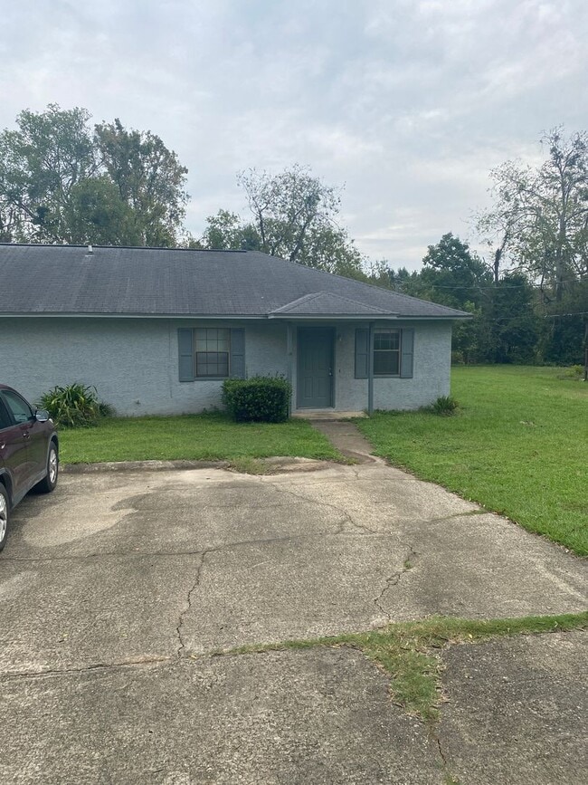 Photo - Duplex In Lake Jackson