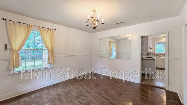 Photo - 2 Manor Dr