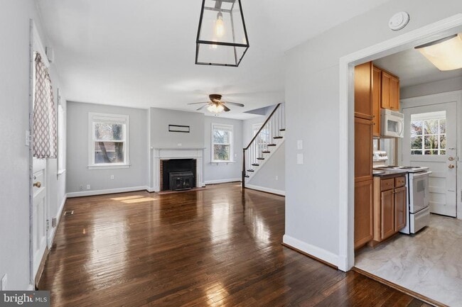 Photo - 3718 Farr Ave