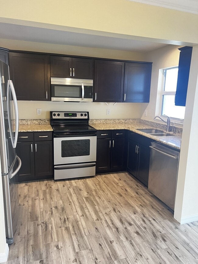 Photo - 120 Shanle Dr