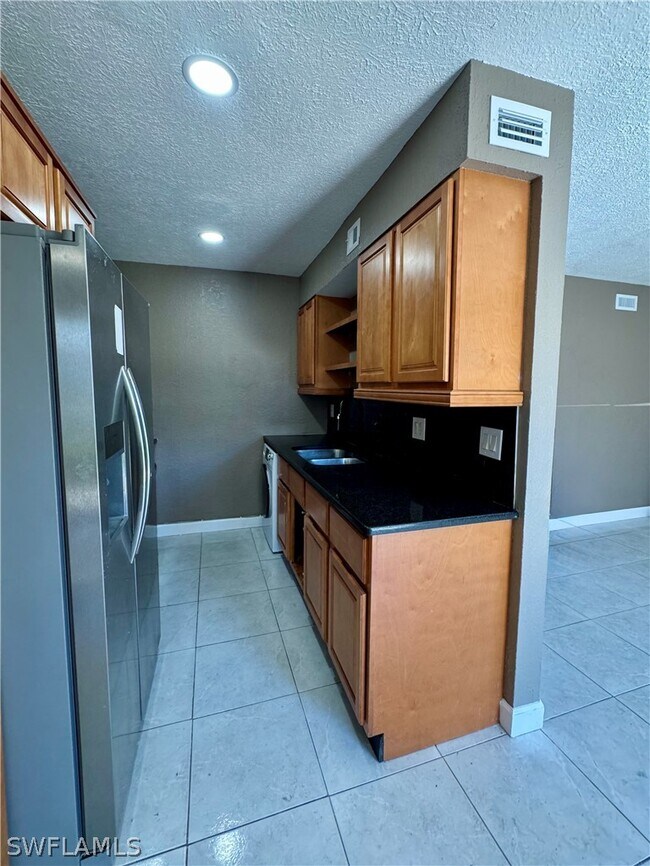 Photo - 4603 Bayshore Dr Unit F4