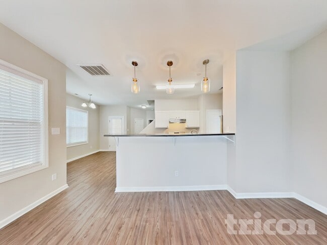 Photo - 5816 Wynmore Road