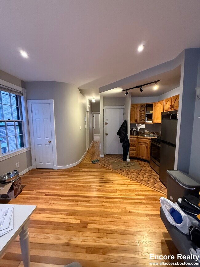 Photo - 82 Phillips St Unit #2