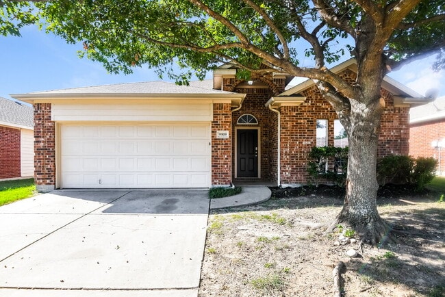 Photo - 9909 Amaryllis Ln Casa