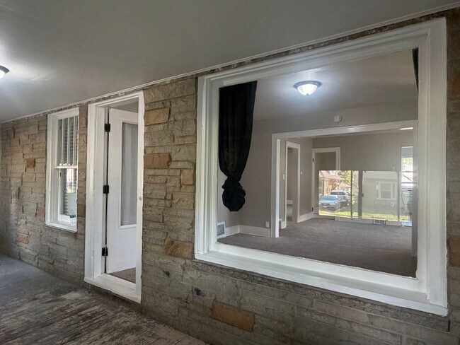 Photo - 4134 N 50th St Unit 4134 N 50th St (lower)