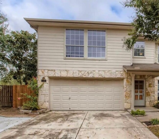 Building Photo - 518 Pecos Cir Rental