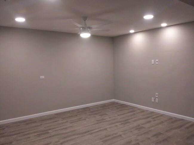 Living Space - 111 S Dale Ct House