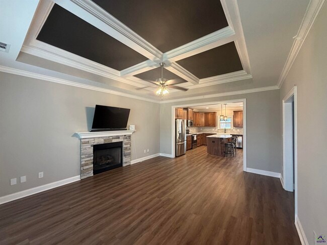 Photo - 521 Edgarton Way