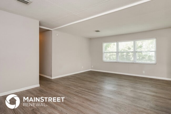 Photo - 2409 Straker Ct