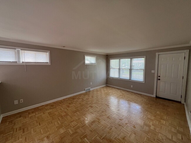 Photo - 429 E Milton Ave