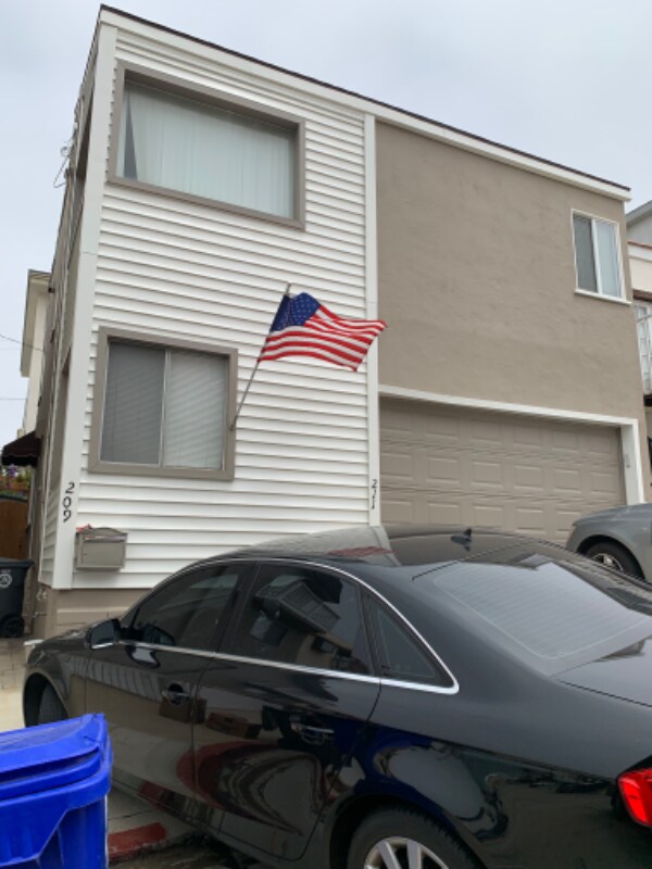 209 39th St Unit 209