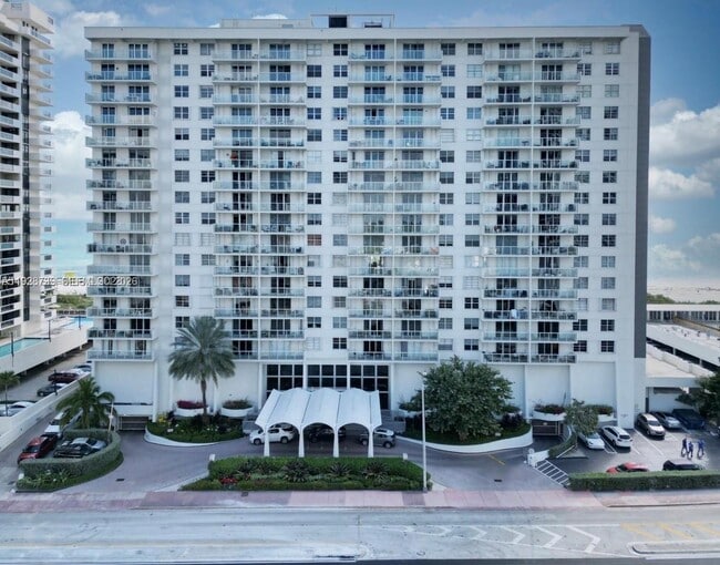 Photo - 5701 Collins Ave Unit 505