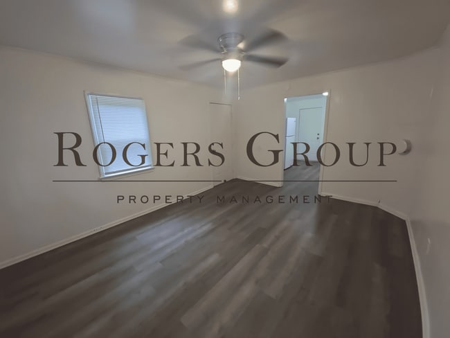 Photo - 211 Mineral Springs Rd