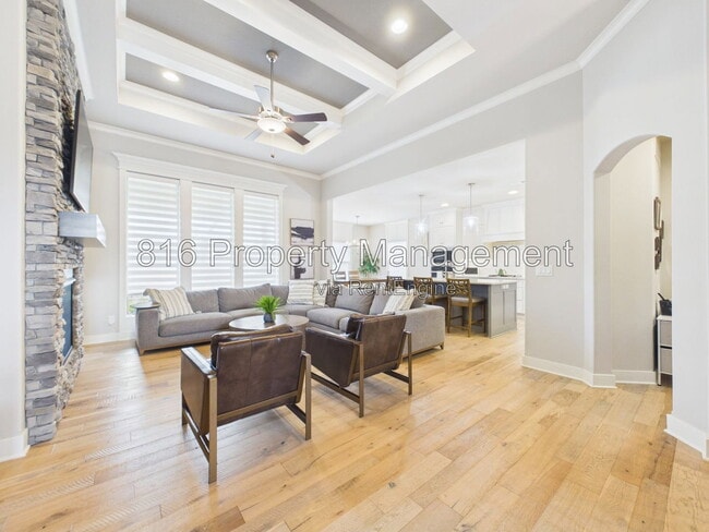 Photo - 2528 SW Hickory Ln