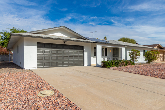 Photo - 9830 W Evergreen Dr House