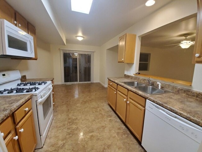 Photo - 915 S 20th St