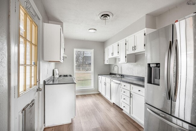 Photo - 1811 Deer Park Way