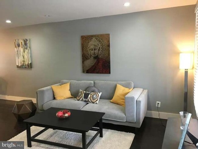 Photo - Spacious Townhome with Off Street Parking