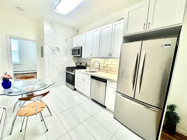 Photo - 181 South St Unit 3