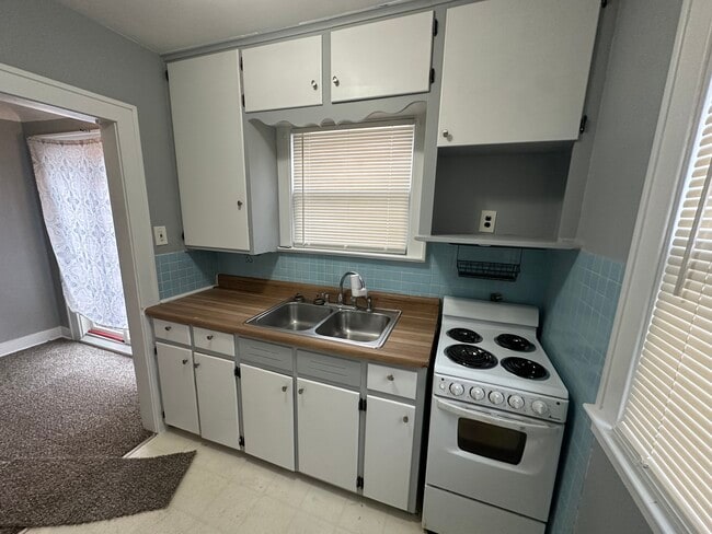 Photo - 2538 Tiffin St