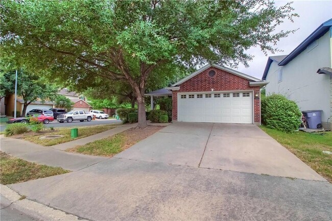 Photo - 1100 Emmitt Run