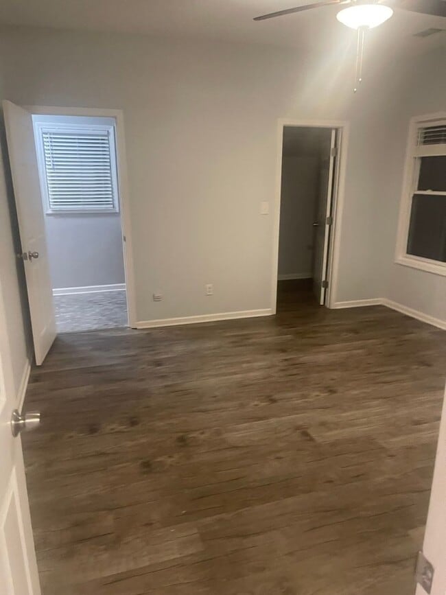 Photo - 595 Maple Dr