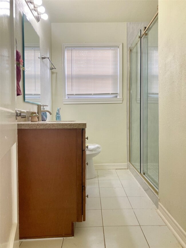 Photo - 7125 Goforth St