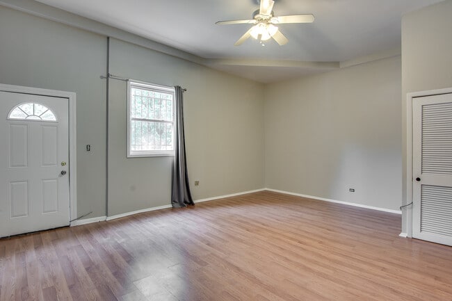 Photo - 1825 N Kedzie Ave Unit 1