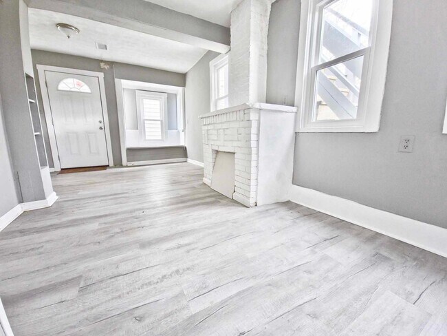 1051 Barret Ave Unit 2
